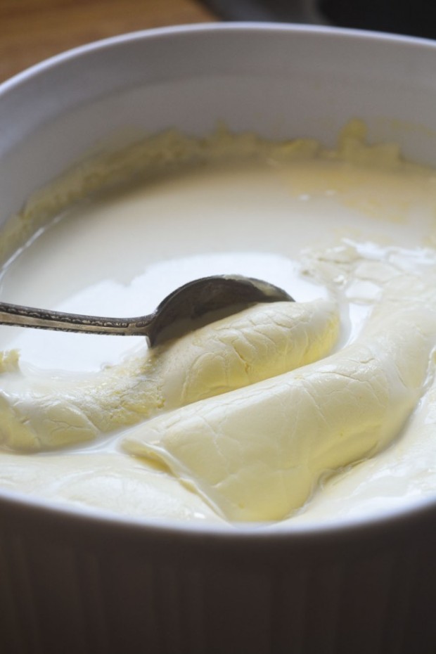 Homemade Clotted Cream (Kem Sữa) | Amthucchauau